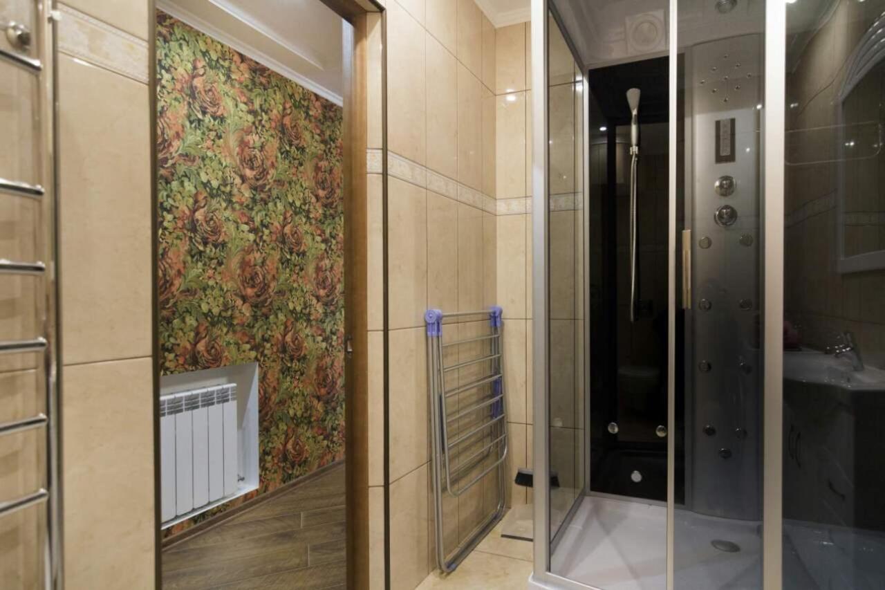 Apartment In Deribasovskay Street 20 Odesa Exterior photo